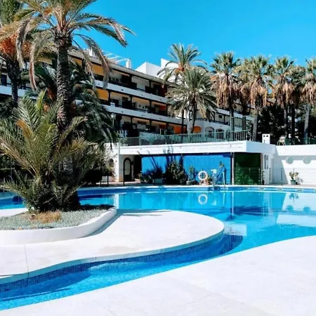 Apartment La Carolina Pool View *