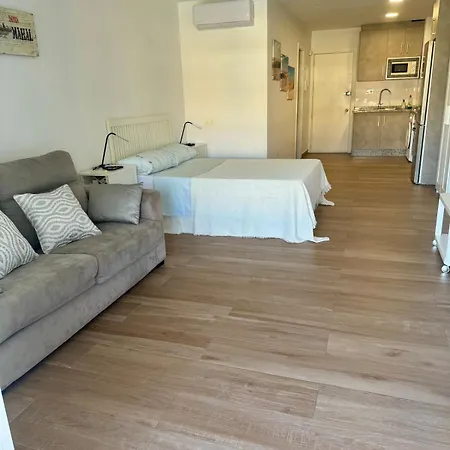 La Carolina Pool View