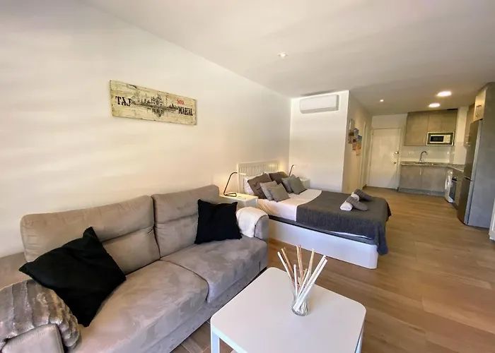 La Carolina Pool View 아파트 마르베야