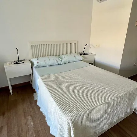 Apartament La Carolina Pool View
