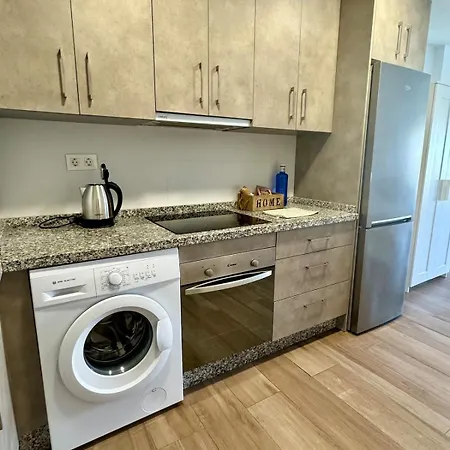 La Carolina Pool View 马尔韦利亚